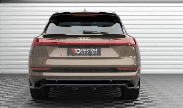 Нижній тюнінговий кап спойлер на кришку багажника Audi e-Tron  фото