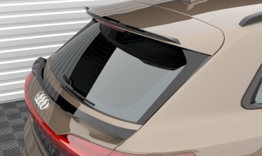 Нижній тюнінговий кап спойлер на кришку багажника Audi e-Tron  фото