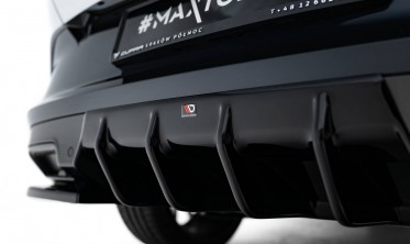 Центральний дифузор на задній бампер Cupra Formentor MK1 фото