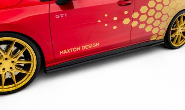 Боковые накладки (листвы) на пороги пороги VW Golf GTI Clubsport Mk8 рестайл вар. 2 фото