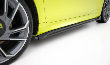 Нижние тюнинг диффузоры (листвы) на боковые пороги Abarth 500e 2023 - Maxton design фото