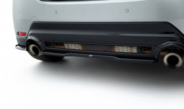 Центральна накладка (дифузор) на задній бампер Toyota GR Yaris Mk4 рестайл фото