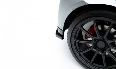 Боковые элероны на задний бампер Toyota GR Yaris Mk4 рестайл  фото