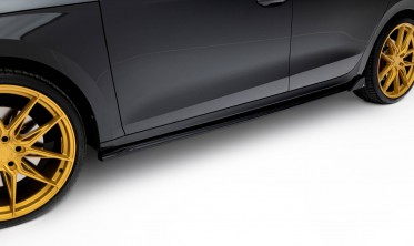 Тюнінгові накладки (лістви) на бокові пороги Skoda Octavia RS Liftback / Combi Mk4 вар. 2 фото