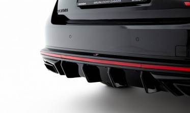 Диффузор на задний бампер Skoda Octavia 4 версия RS  фото