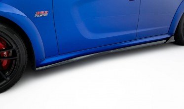 Нижние накладки (листвы) на боковые пороги Dodge Charger RT Scat Pack Widebody Mk3 рестайл фото