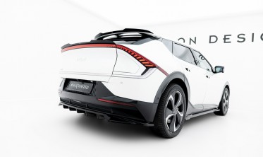 Нижняя накладка (спойлер) крышки багажника Kia EV6 Mk1  фото