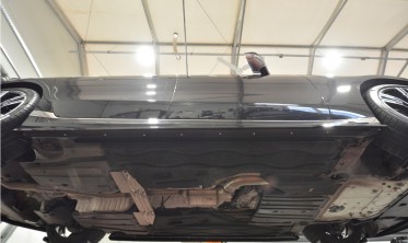 Тюнинговые накладки (листвы) под боковые пороги BMW 7 G70 standard / M-pack фото