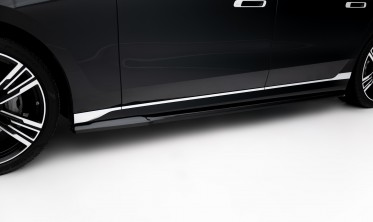 Тюнинговые накладки (листвы) под боковые пороги BMW 7 G70 standard / M-pack фото