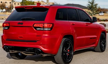 комплект обвеса для Jeep Grand Cherokee WK2 в стилі Trackhawk SRT фото