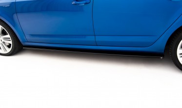 Тюнинг накладки на пороги Skoda Octavia MK3 / Mk3 FL версия RS фото