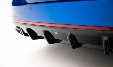 Центральная накладка заднего бампера Skoda Octavia RS MK3 / MK3 FL Hatchback / Estate фото