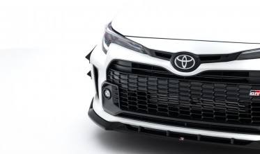 Нижний диффузор (накладка) на передний бампер Toyota Corolla Mk12 GR вар. 2 фото