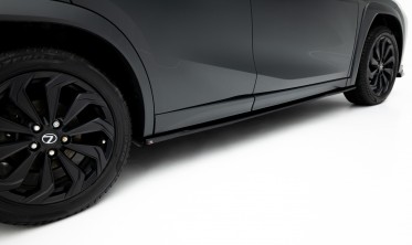 Тюнінг накладки (нижні леза) на бокові пороги Lexus UX Mk1 F-Sport фото
