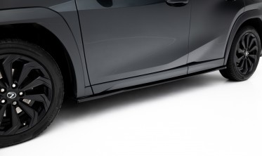 Тюнінг накладки (нижні леза) на бокові пороги Lexus UX Mk1 F-Sport фото