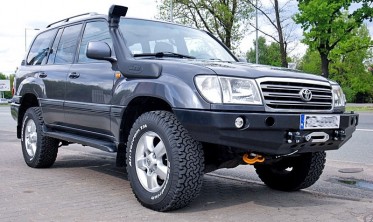Силовой передний бампер Toyota Land Cruiser J100, 105 дорестайл фото