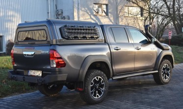 Пороги  Toyota Hilux (2016-...) фото