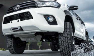 Соединитель защиты мотора к оригинальному бамперу Toyota Hilux  (2016-...) фото