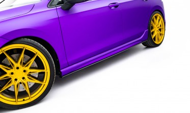 Тюнинг накладки (листвы) на боковые пороги VW Golf MK8 R рестайл Street Pro фото