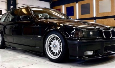 Молдинги BMW E36 Sedan / Kombi стиль M3  фото