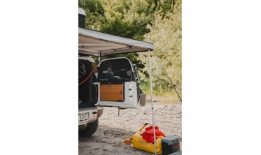 Столик розкладний на задню дверку Land Rover Defender l663 (2019-...) фото