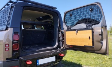 Захист заднього скла Land Rover Defender l663 (2019-...) фото