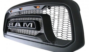 Радиаторная решетка Dodge Ram (2013-2018) в стиле Rabel матовая фото