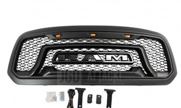 Радиаторная решетка Dodge Ram (2013-2018) в стиле Rabel матовая фото