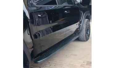 Стальные боковые подножки Dodge Ram (2013-2018) фото