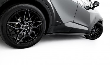 Тюнинг накладки (листвы) под пороги Toyota C-HR Mk2 2023- Макстон дизайн фото