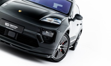 Тюнінг накладка (губа) на передній бампер Porsche Macan EV Mk1 фото