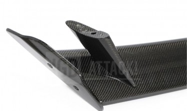 Спойлер крышки багажника Chevrolet Corvette (2020-...) Carbon фото