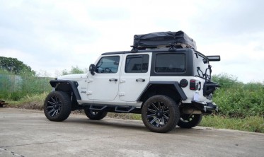 Стальные силовые пороги Jeep Wrangler JL (2018-...) long фото