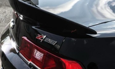 Спойлер Chevrolet Camaro 5 (2014-2015) z28 style чорний глянець фото