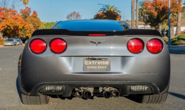 Спойлер крышки багажника Chevrolet Corvette (2005-2013) ZR1 style черный глянец фото