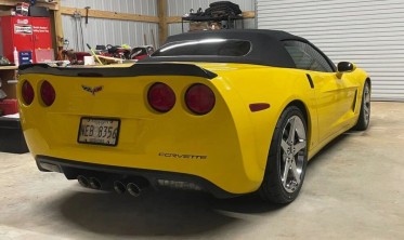 Спойлер крышки багажника Chevrolet Corvette (2005-2013) ZR1 style черный глянец фото
