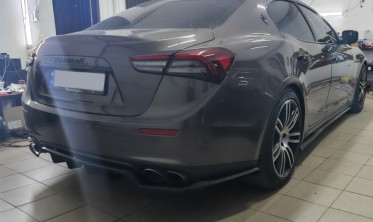 Тюнинговый диффузор на задний бампер Maserati Ghibli Mk3 послерестай фото