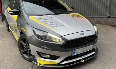 Передний диффузор бампера Ford Focus ST-line MK3 FL вер.1 фото