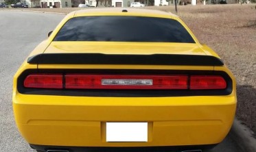 Спойлер багажника Dodge Challenger стиль R/T Scat Pack черный матовый фото