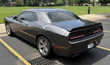 Спойлер багажника Dodge Challenger стиль R/T Scat Pack чорний глянець фото