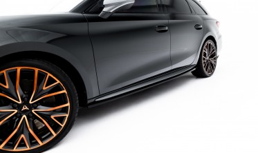 Тюнинговые нижние накладки (листвы) на пороги Cupra Leon ST / Hatchback Aero Mk1 вар. 1 фото