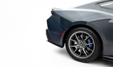 Боковые элероны на задний бампер Ford Mustang Mk7 Dark Horse серия Street Pro фото