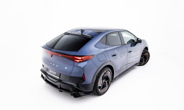 Бленда (накладка) на заднє скло Cupra Tavascan Mk1 фото