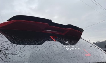 Накладка на спойлер багажника Fiat Punto Evo версия Abarth фото