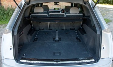 шторка-полка багажника для Audi Q7 (2016-2020) фото