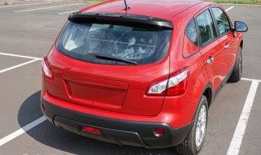 Спойлер на кришку багажника Nissan Qashqai J10 фото