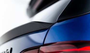 Нижний спойлер на крышку багажника BMW X7 G07 M-Pack карбон фото