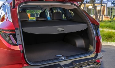 шторка-полиця багажника Hyundai Tucson (2020-...) чорна фото