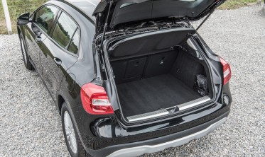 шторка-полка багажника для Mercedes GLA X156 (2014-2020) черная фото