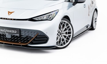 Тюнинг накладка на передний бампер Cupra Born Mk1 Street Pro фото